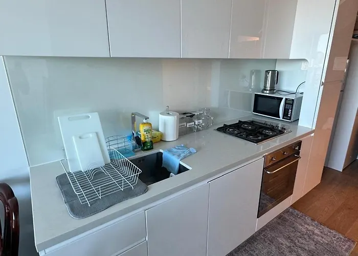 Southbank 1Bed Apt On 20F With Great View,Gym,Pool